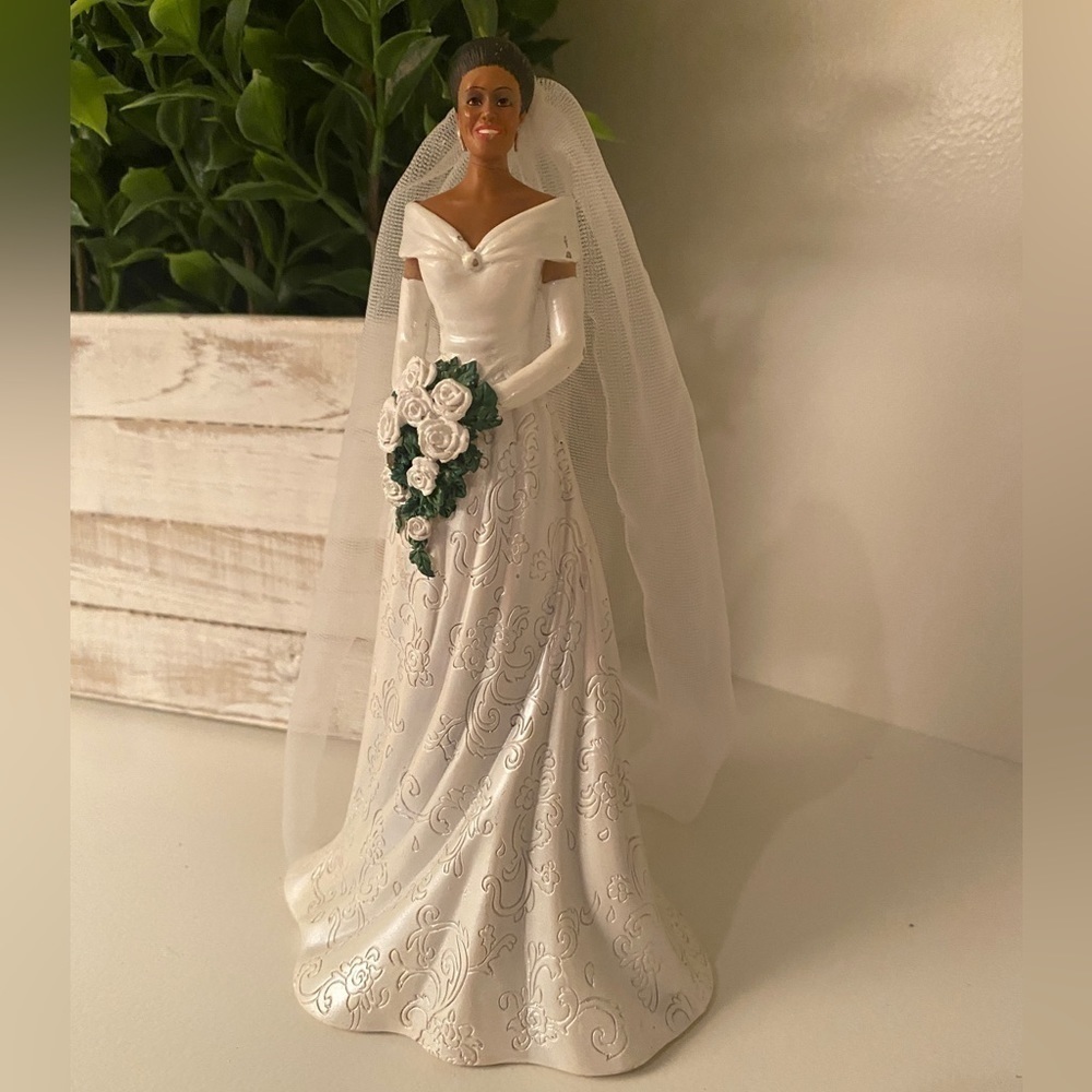 The Hamilton Collection Michelle Obama Figurine Graceful Bride Numbered 4913A